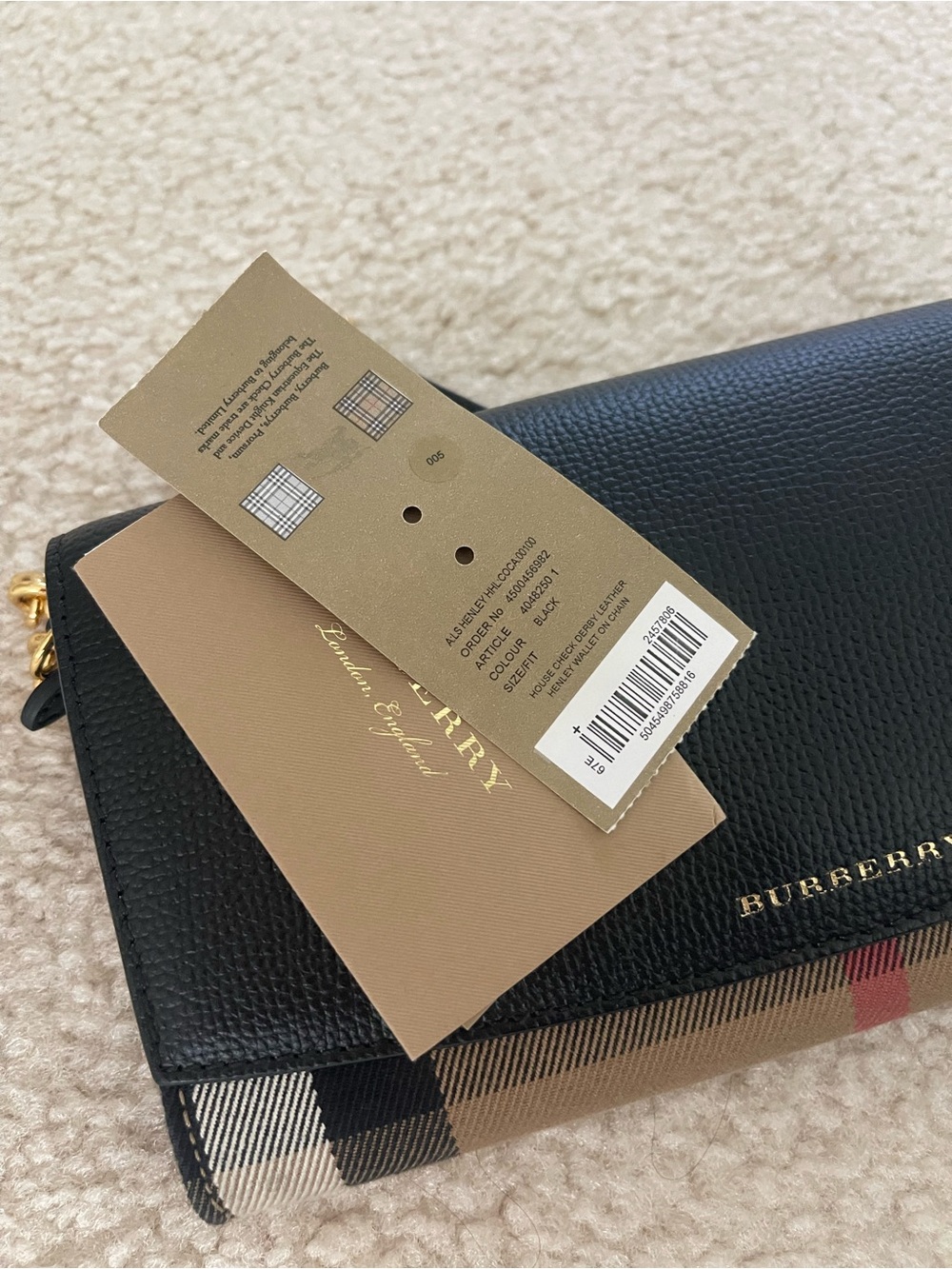 Burberry Henley Wallet on Chain - Picture 7 of 9